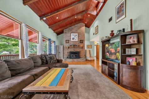 42 Goldfinch Lane West Milford NJ 07421