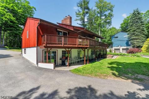 42 Goldfinch Lane West Milford NJ 07421