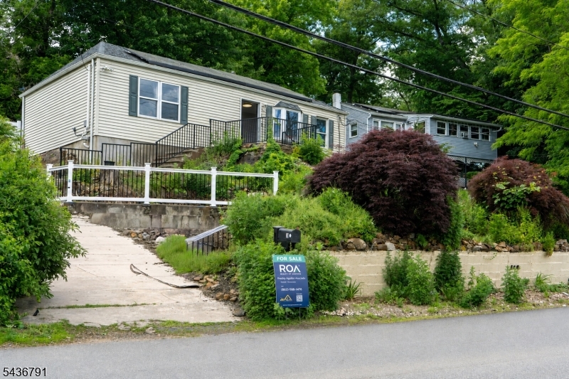 20 Greenwood Avenue Wanaque NJ 07420