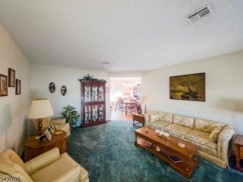 564 Old Nassau Road Monroe NJ 08831