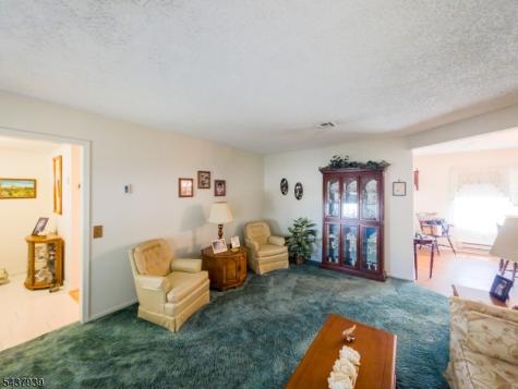 564 Old Nassau Road Monroe NJ 08831
