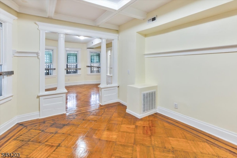 31 Voorhees Street Newark NJ 07108