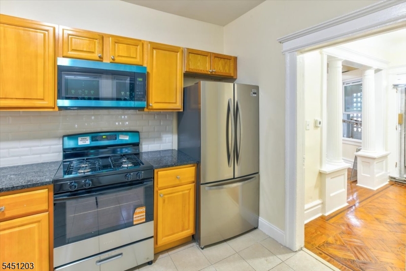 31 Voorhees Street Newark NJ 07108