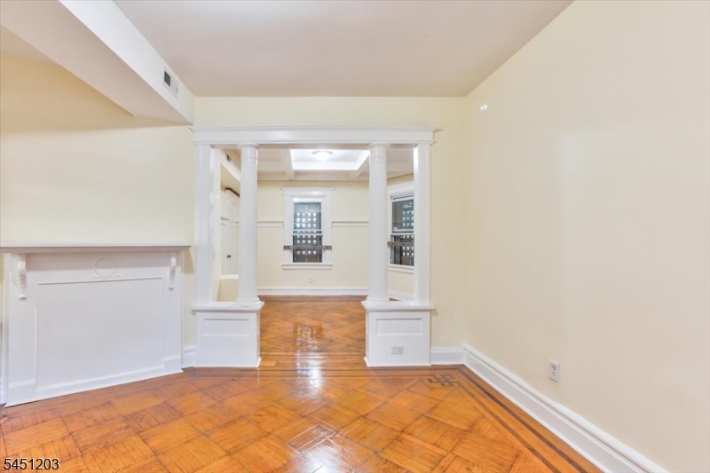 31 Voorhees Street Newark NJ 07108