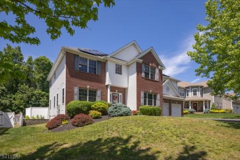 15 Winding Ridge Road Jefferson NJ 07849