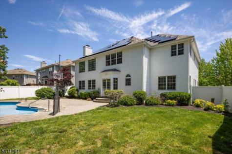 15 Winding Ridge Road Jefferson NJ 07849