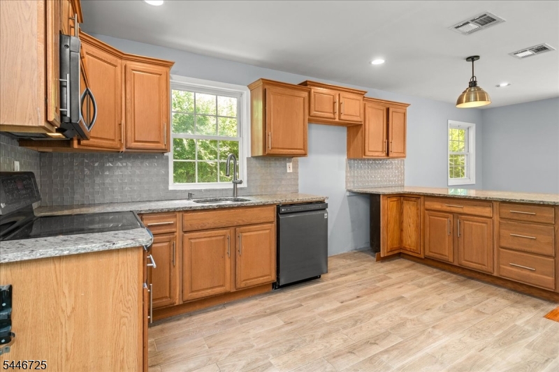 139 Harris Avenue Hopatcong NJ 07874