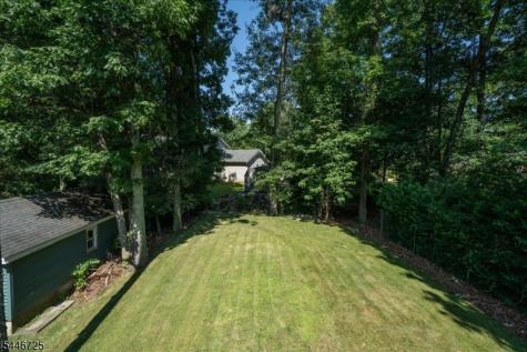 139 Harris Avenue Hopatcong NJ 07874