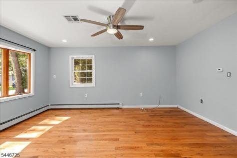 139 Harris Avenue Hopatcong NJ 07874