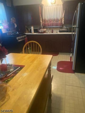1492 Lawrence Street Rahway NJ 07065
