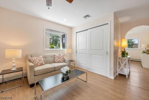 20 Riverview Circle Little Falls NJ 07424