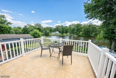 20 Riverview Circle Little Falls NJ 07424
