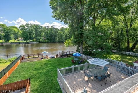 20 Riverview Circle Little Falls NJ 07424