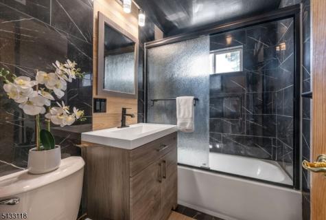 20 Riverview Circle Little Falls NJ 07424