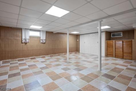 20 Riverview Circle Little Falls NJ 07424