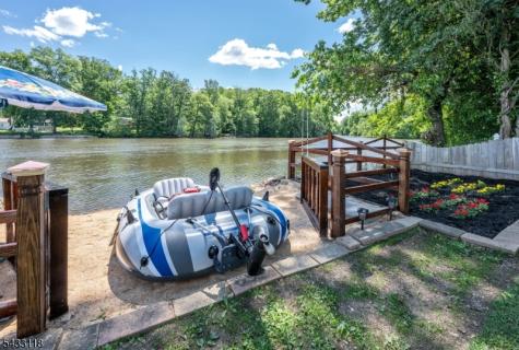 20 Riverview Circle Little Falls NJ 07424