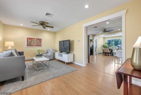 20 Riverview Circle Little Falls NJ 07424