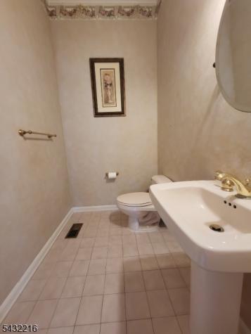 5 Pauma Valley Court Montgomery NJ 08558