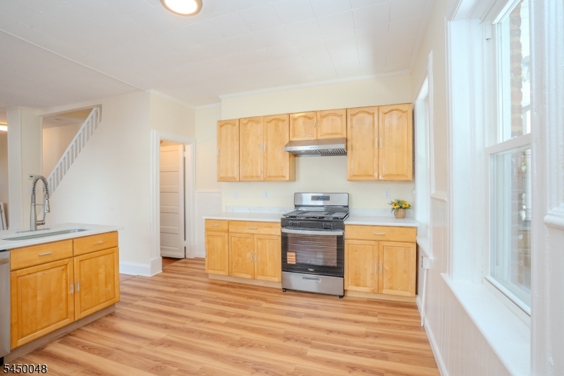 55 Thompson Street Raritan NJ 08869