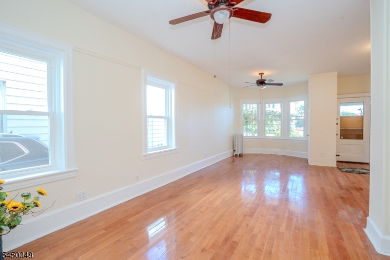 55 Thompson Street Raritan NJ 08869