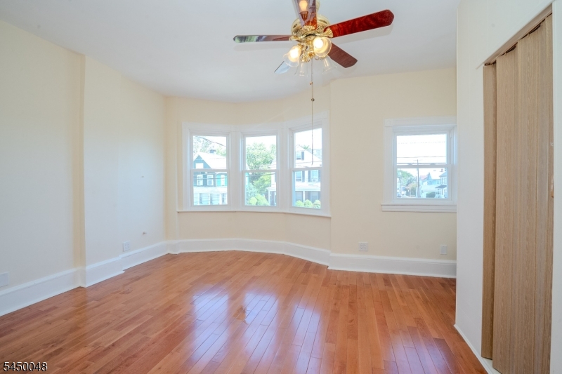 55 Thompson Street Raritan NJ 08869