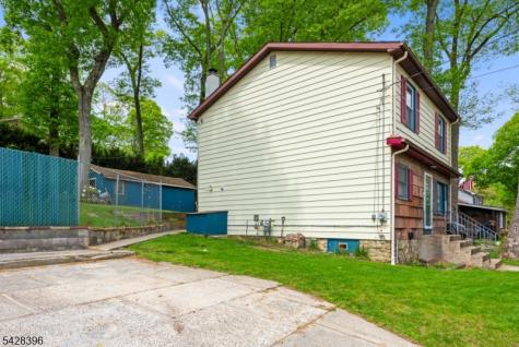 19 E Shore Road Jefferson NJ 07849