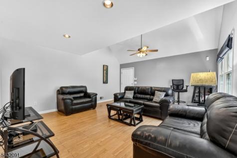 1 Wyckoff Way Hillsborough NJ 08844