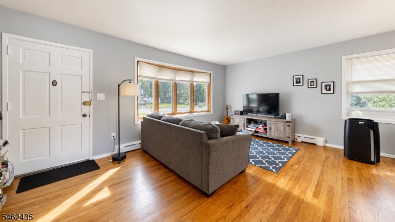 30 Pembrook Drive Kenilworth NJ 07033