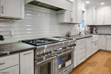 9 Crestview Court Montclair NJ 07042