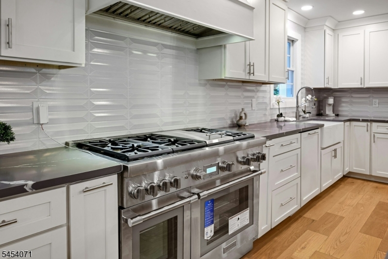 9 Crestview Court Montclair NJ 07042