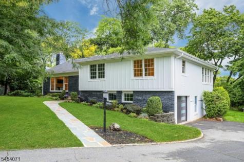 9 Crestview Court Montclair NJ 07042