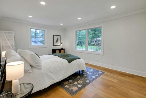 9 Crestview Court Montclair NJ 07042