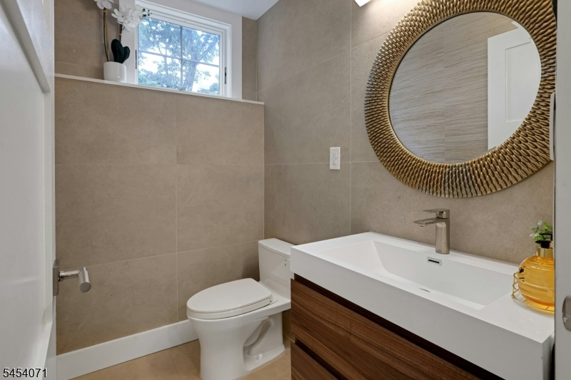 9 Crestview Court Montclair NJ 07042