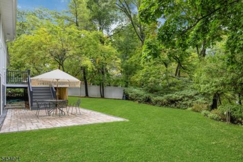 9 Crestview Court Montclair NJ 07042