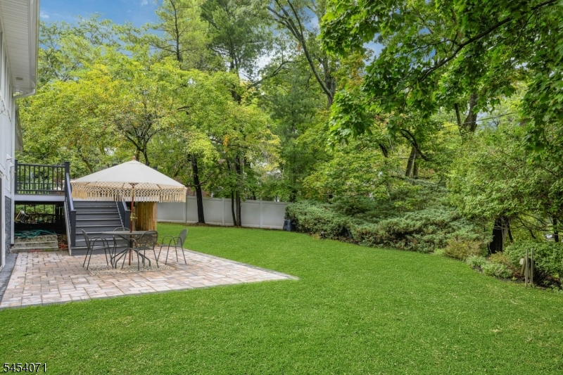 9 Crestview Court Montclair NJ 07042