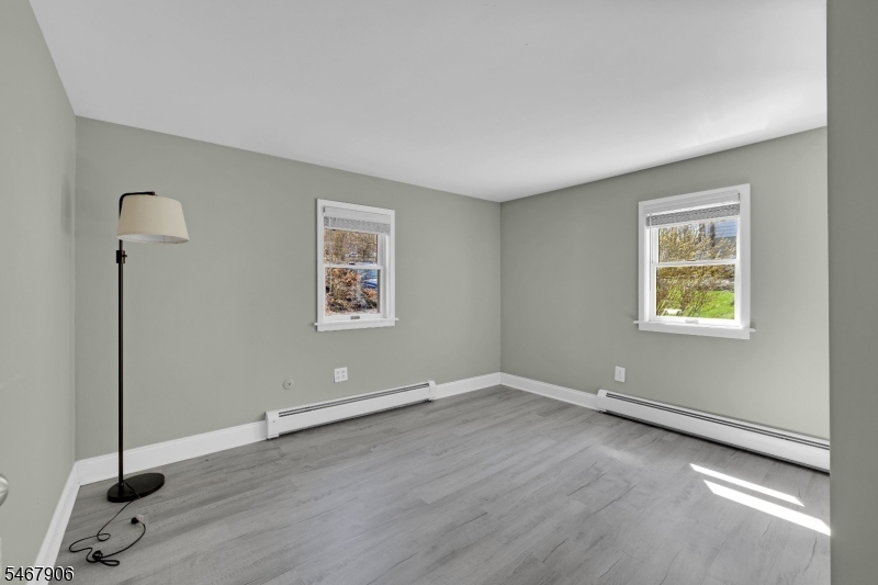 28 Oriole Road Jefferson NJ 07438