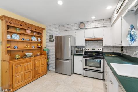 4 Spruce Court Vernon NJ 07422
