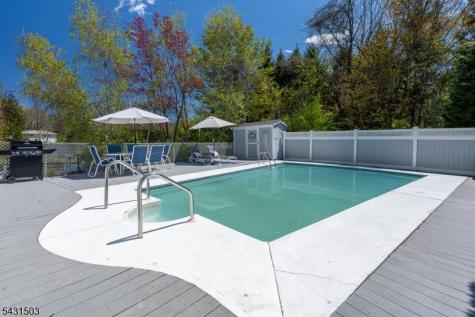 4 Spruce Court Vernon NJ 07422