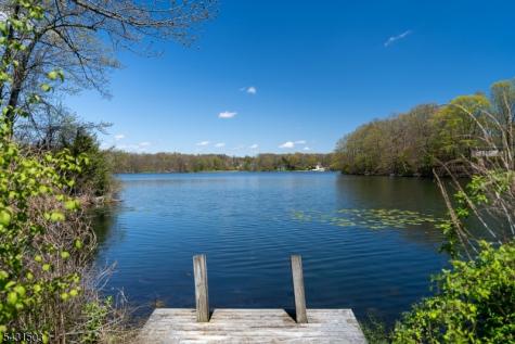 4 Spruce Court Vernon NJ 07422