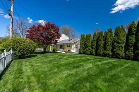 4 Spruce Court Vernon NJ 07422