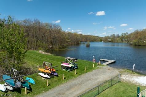 4 Spruce Court Vernon NJ 07422