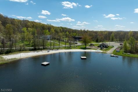 4 Spruce Court Vernon NJ 07422