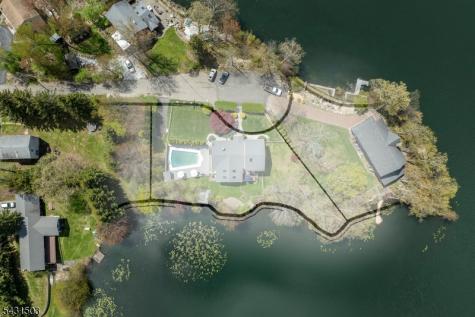 4 Spruce Court Vernon NJ 07422