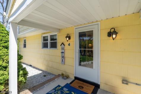 4 Spruce Court Vernon NJ 07422