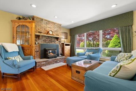 4 Spruce Court Vernon NJ 07422