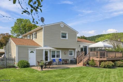 111 Ferris Place Hackettstown NJ 07840