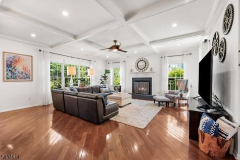 4 Murphy Drive Hillsborough NJ 08844