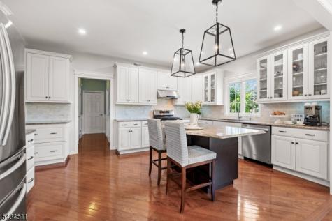 4 Murphy Drive Hillsborough NJ 08844