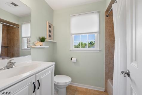 4 Murphy Drive Hillsborough NJ 08844
