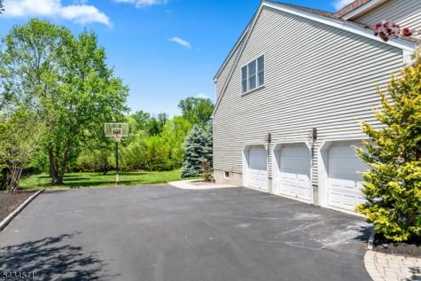 4 Murphy Drive Hillsborough NJ 08844